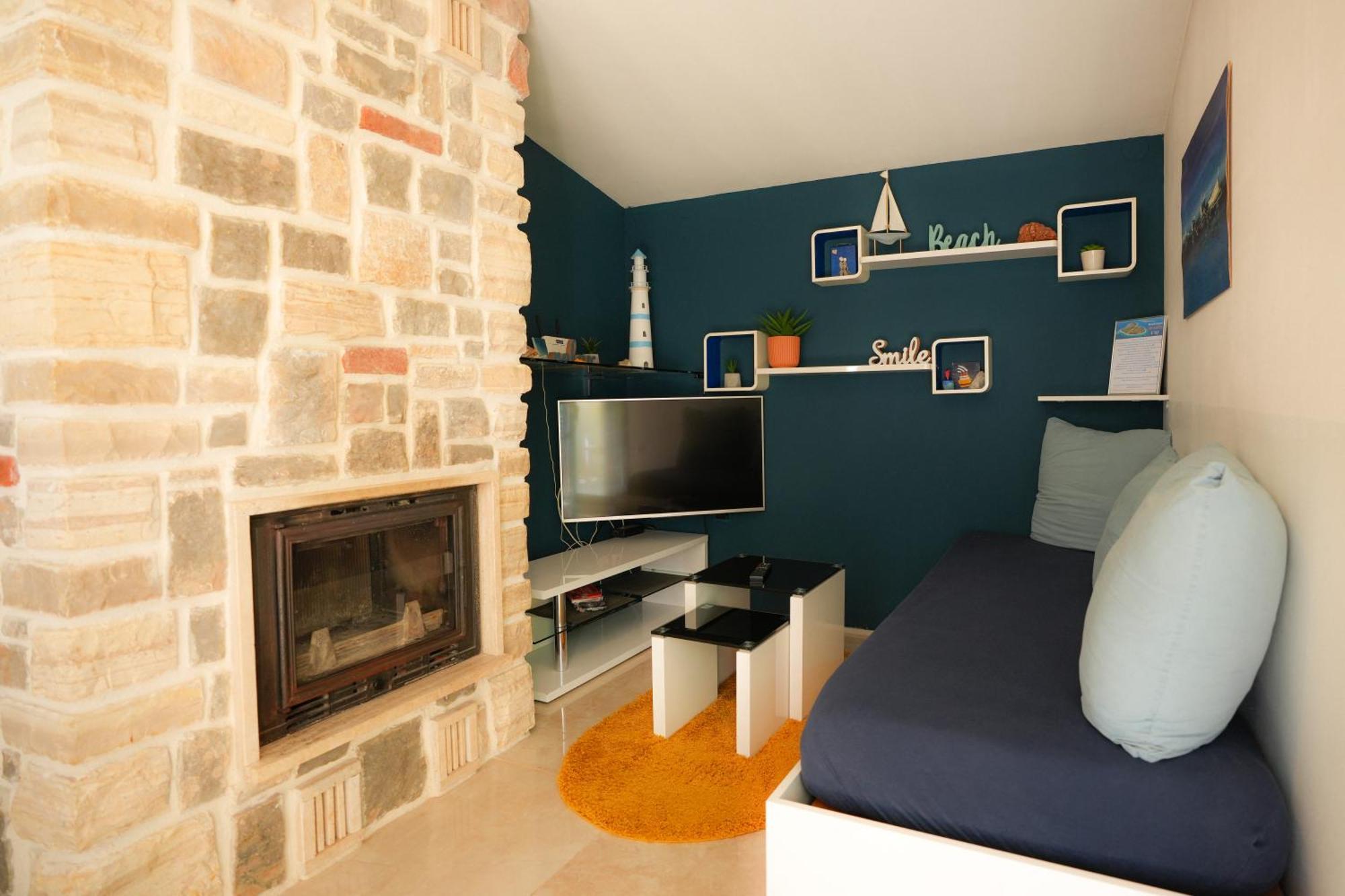 Holiday Home - Beach House 'Amarella' Turanj Exterior foto